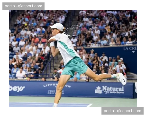 ATP1000迈阿密大师赛：阿尔卡拉斯击败辛纳，夺得赛季首冠