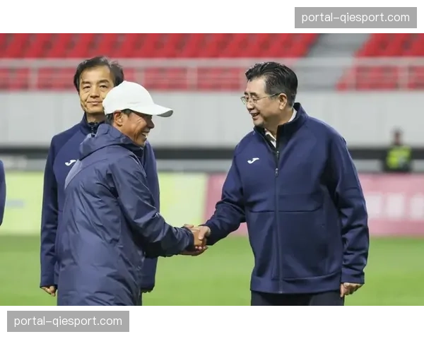 “足球校长”的最后一课：专访即将离任的弗赖堡体育主管